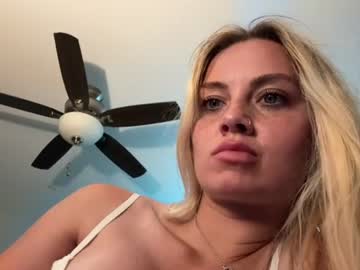 blondeeebunniee