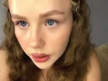 sonyakisses