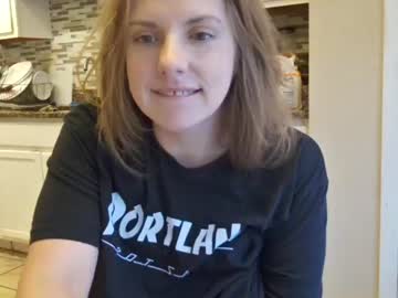 tinywithtiddies